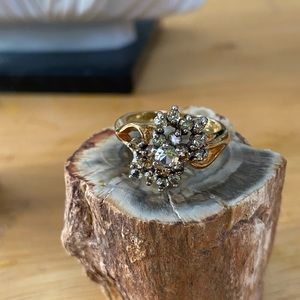 Vintage. 18 K GE ring